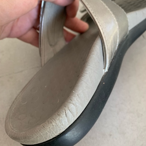 Vionic Silver Camila Sandal Orthopedic Summer Fall Metallic Retro Comfort - Picture 5 of 9